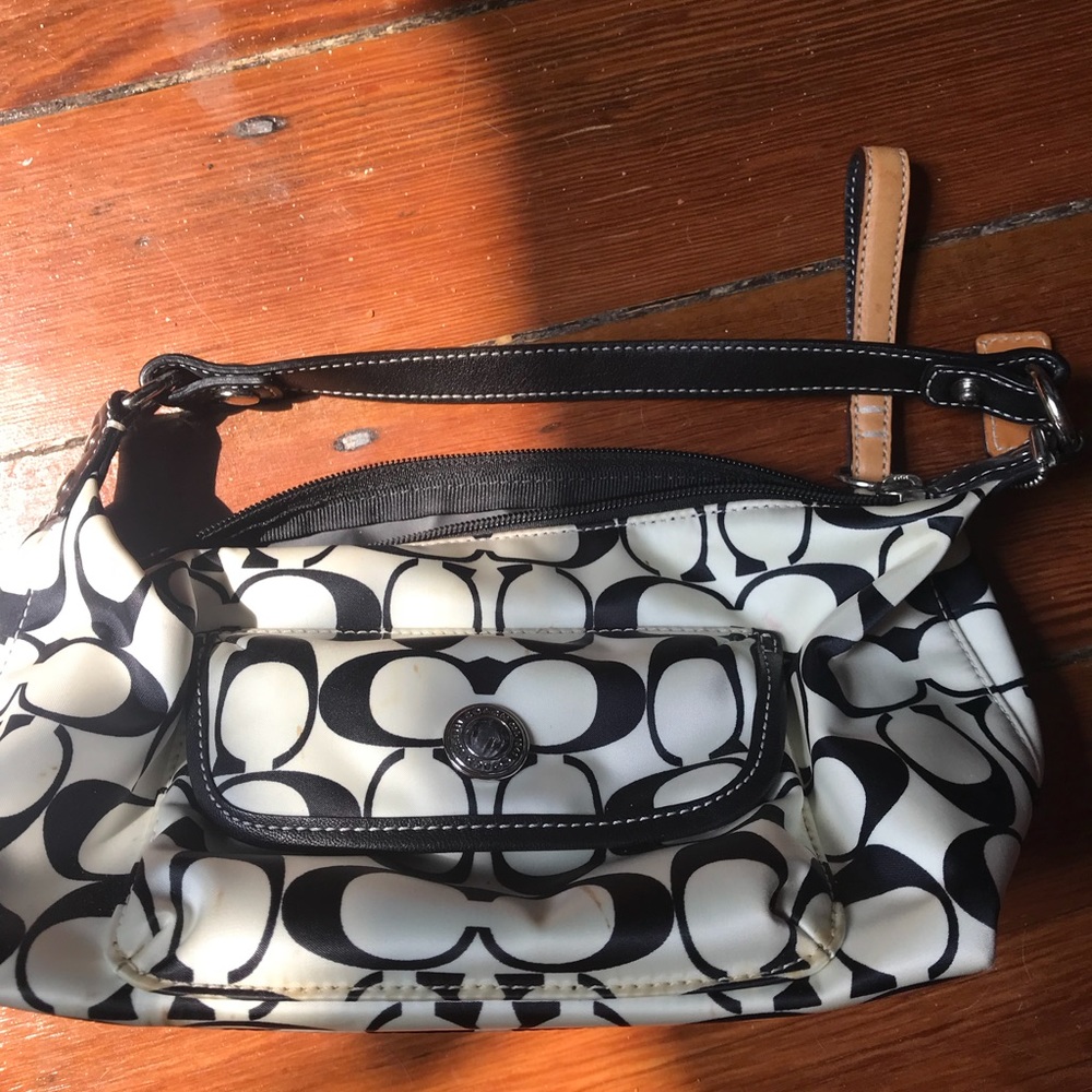 Authentic!Vintage Cream and black Coach makeup bag